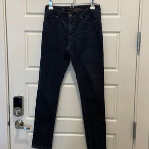 Liverpool Women’s Dark Wash 31” Inseam Stretch Skinny Jeans Size 6
